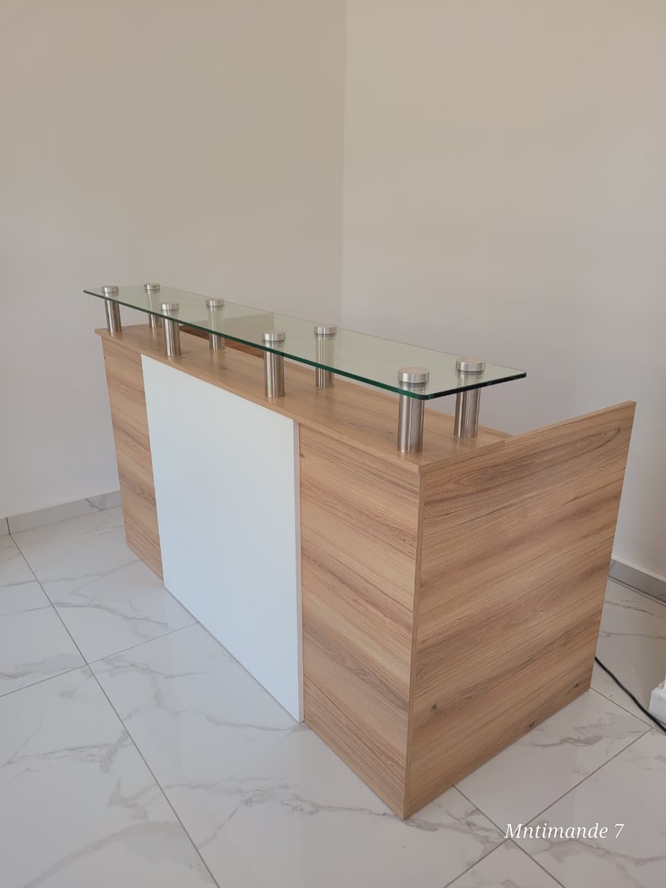 Omega Reception Counter 1800 x 700mm x 10mm Tempered Glass - Image 5
