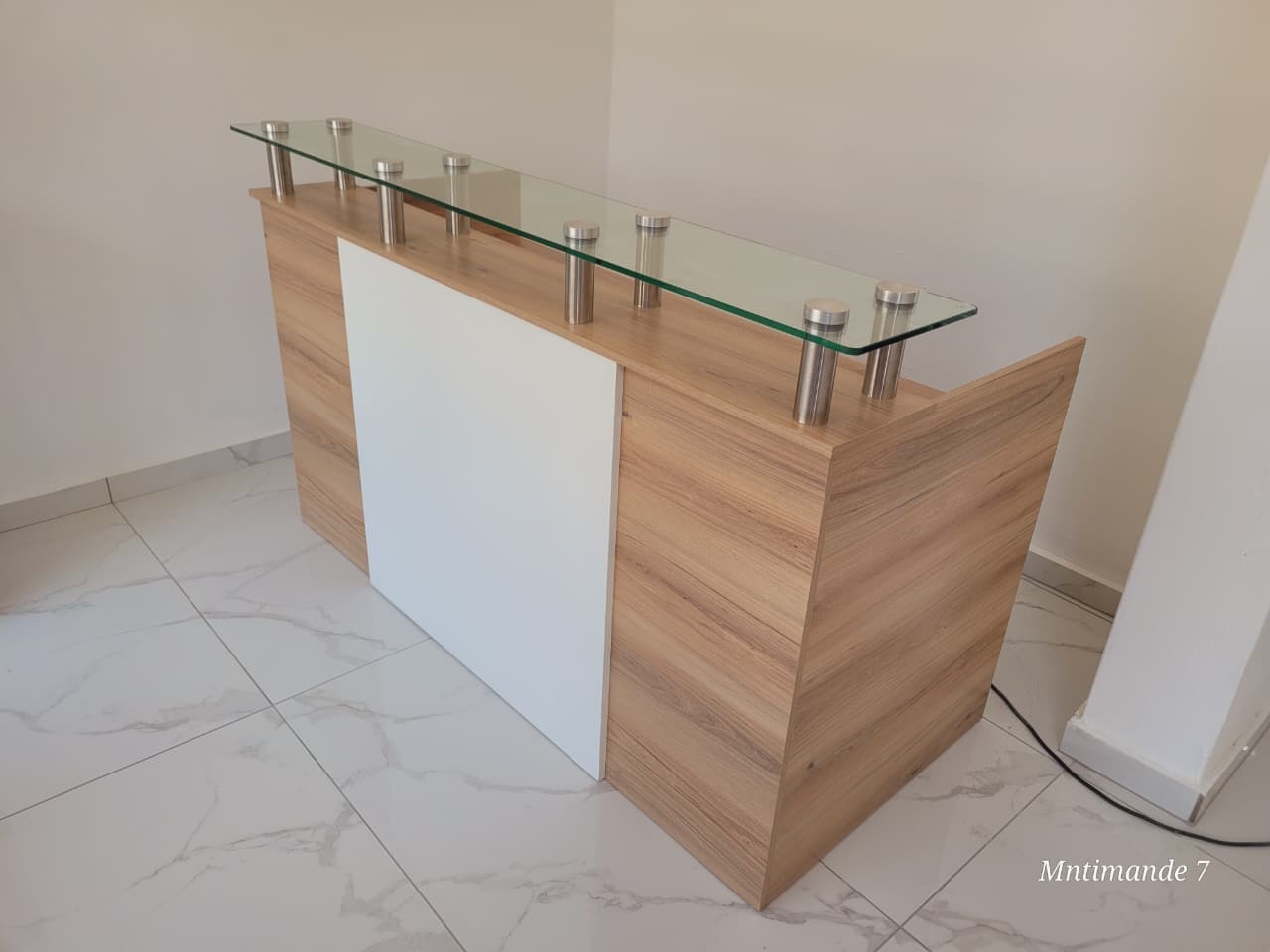 Omega Reception Counter 1800 x 700mm x 10mm Tempered Glass