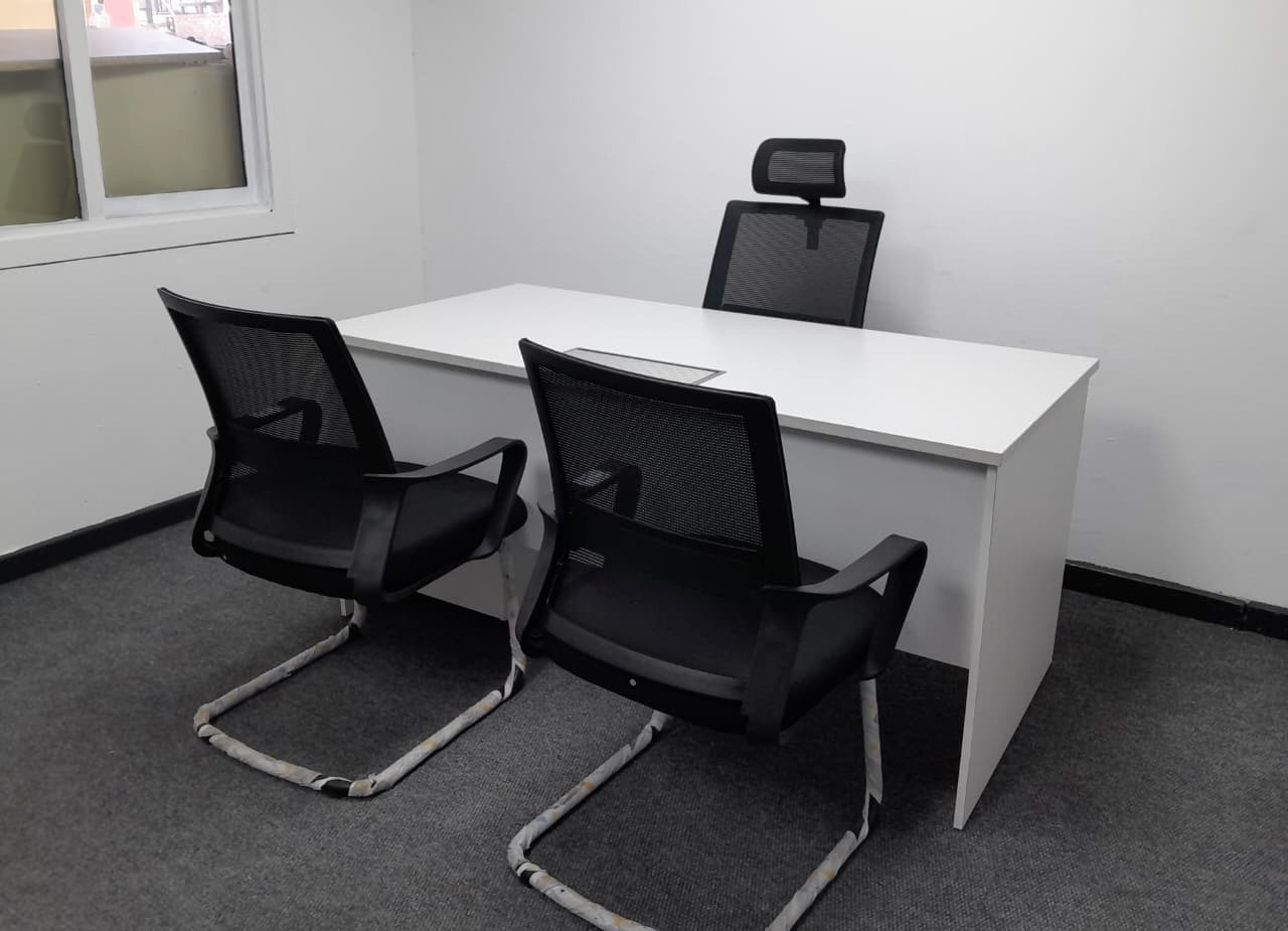 White desk with mobile pedestal 1600mm x 800mm - Image 5