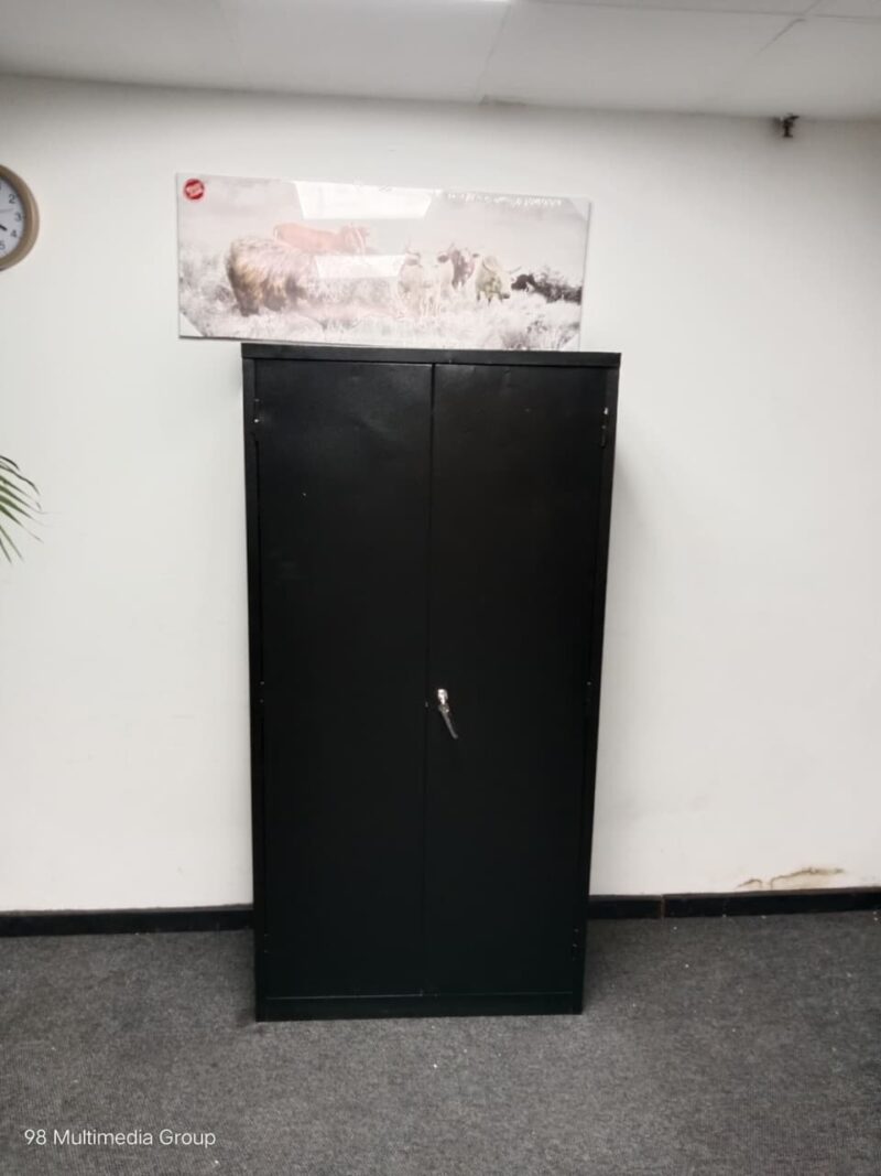Stationary Steel Filing Cabinet 1800mm x 900mm - Image 4