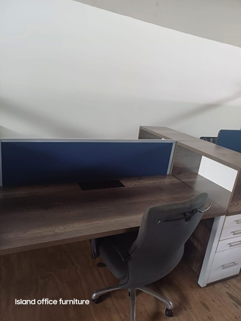 Two Way Cluster Desk 2000mm x 1500mm - Image 4
