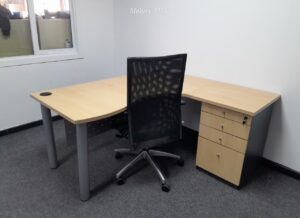 Maple L Shape Desk 1600mm x 1500mm