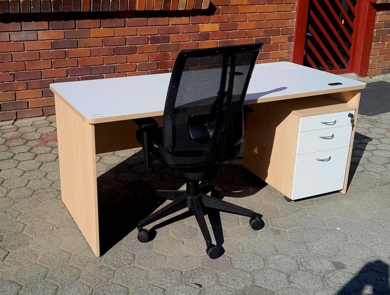 White Plus Maple Desk 1720mm x 760mm