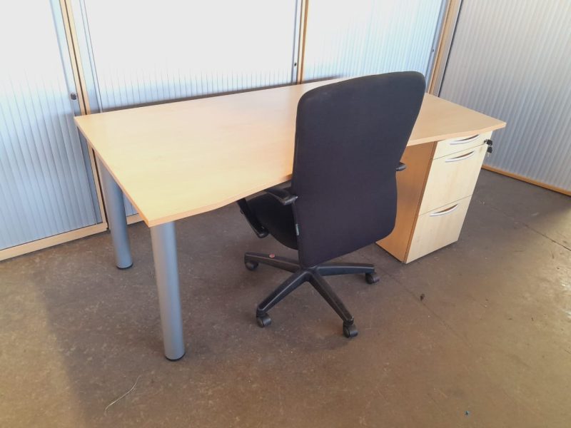Maple Straight Desk 1700mm x 800mm
