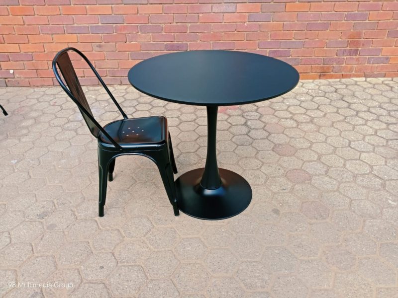 T10- Round Table 800mm 750mmH Black