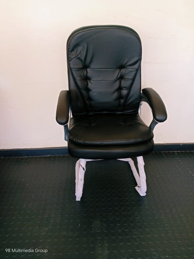 511-G Visitor Black Chair