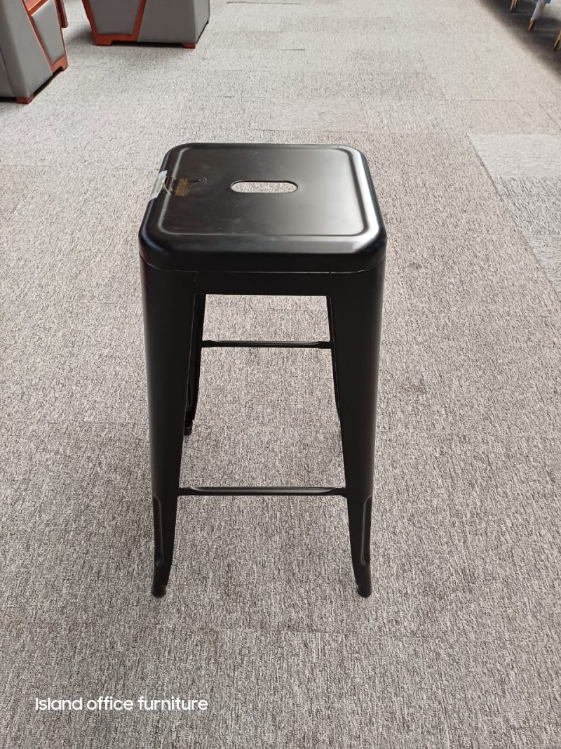 M00-4 Black Steel Chair - Image 2