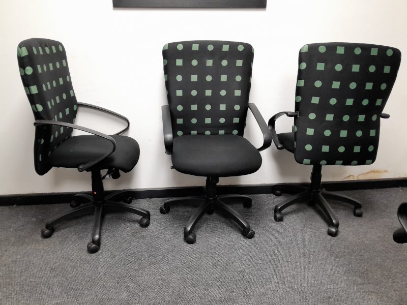 Texas Range Black Chairs QUALITY USED