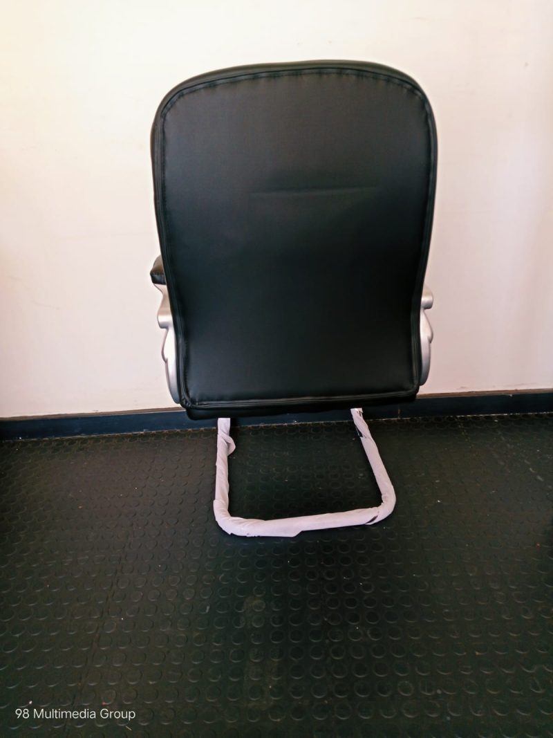 511-G Visitor Black Chair - Image 2