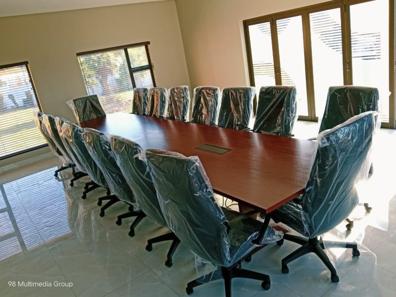 Alice Mahogany Boardroom Table 5200mm x 1300mm - Image 2