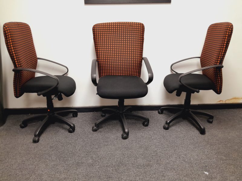 Texas Range Black Chairs QUALITY USED
