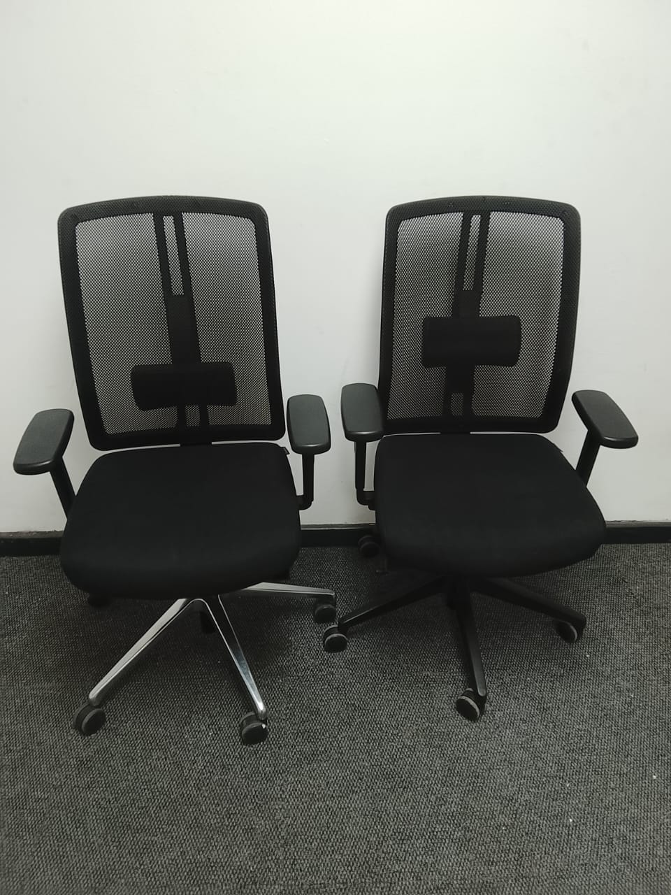 Dauphin Mesh Back Chairs