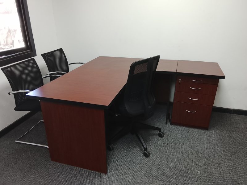 Mahogany L Shape Desk 1600mm x 1700mm - Image 2