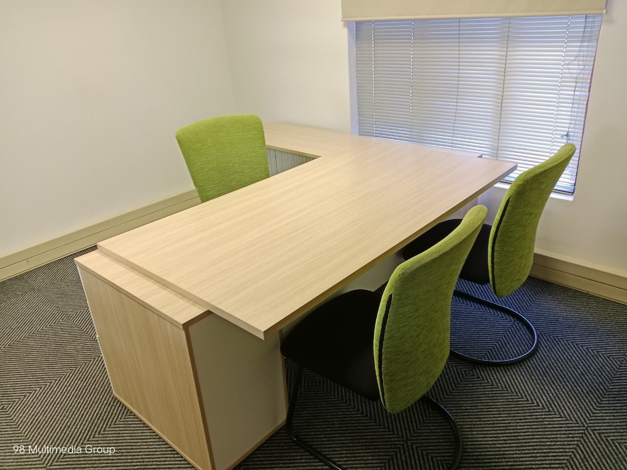 Nevada Executive Desk - Image 2