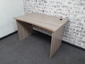 Coimbra desk 1200mm x 750mm