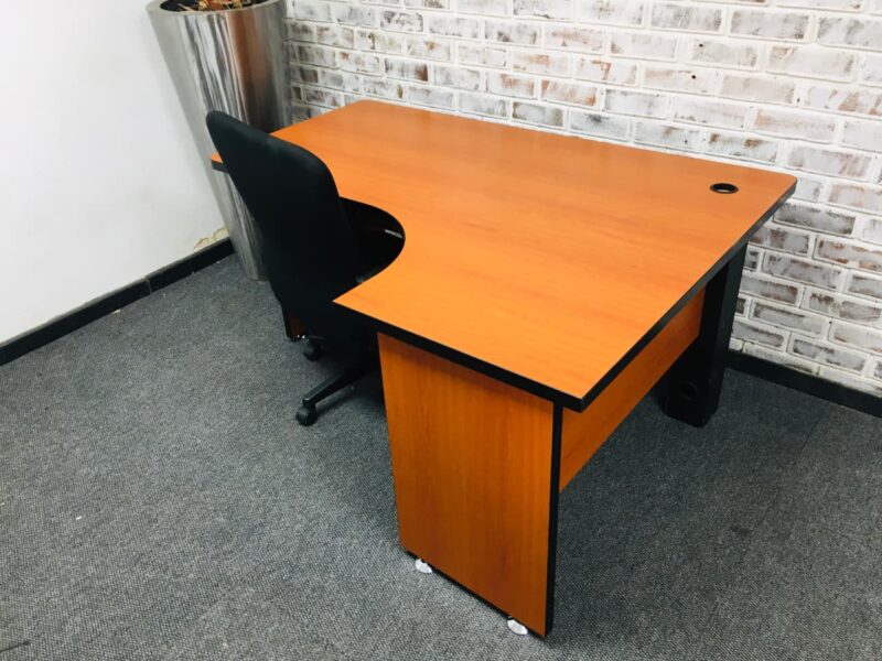 Cherry L shape Desk 1600mm x 1200mm - Image 2