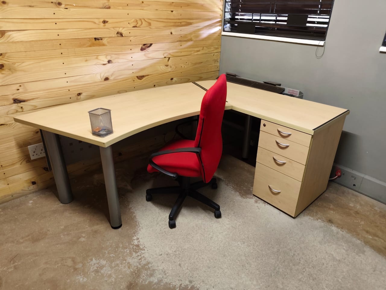 Advance Maple Desk 2000mm x 1500mm