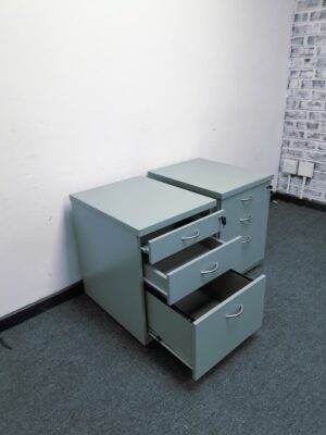 Dark Green Mobile Pedestal