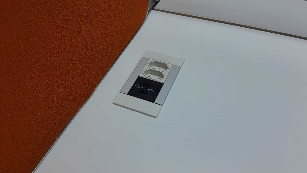 4 Way Cluster 2600mm x 1300mm - Image 3