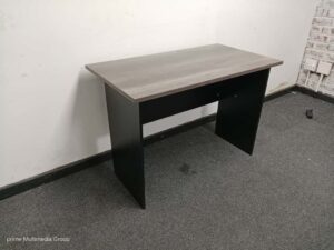 Office Desk 1110mm x 600mm