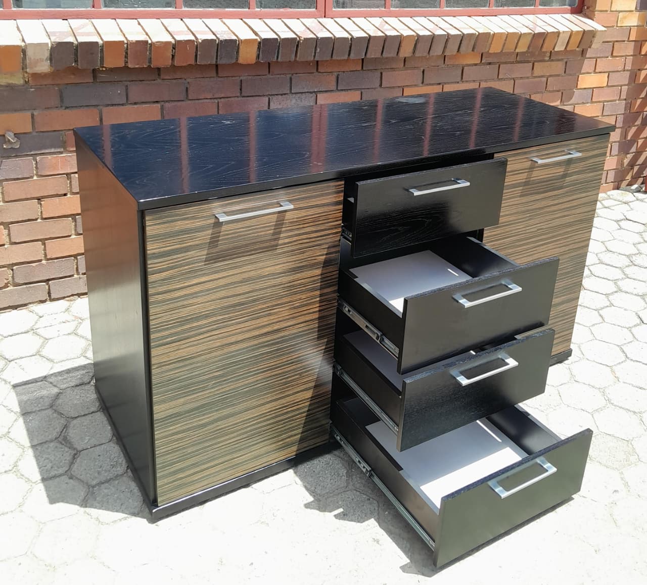 Madiba Server Unit 1600mm x 920mm x 600mmD - Image 4