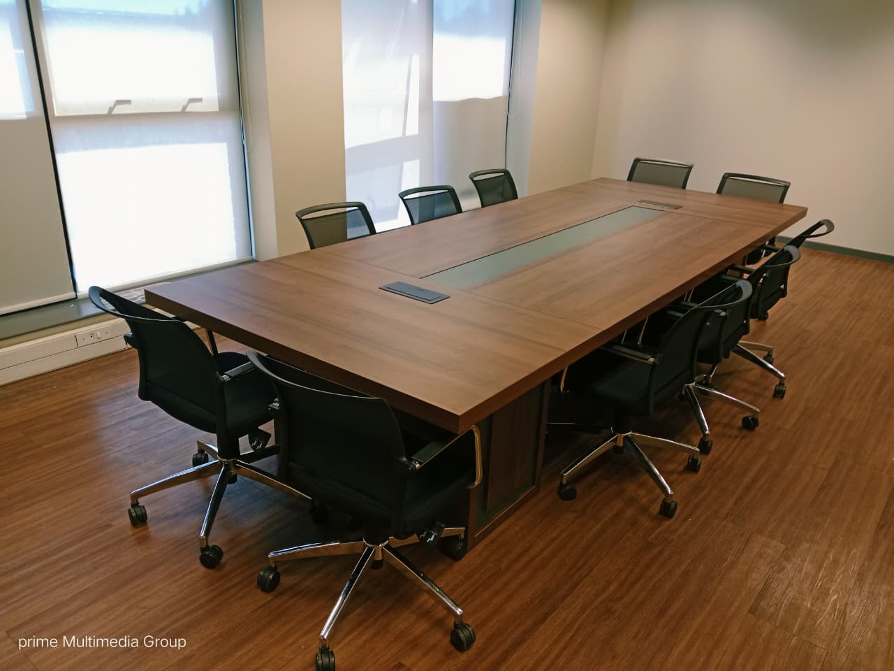 Cruze Boardroom Table 3600mm x 1400mm - Image 4