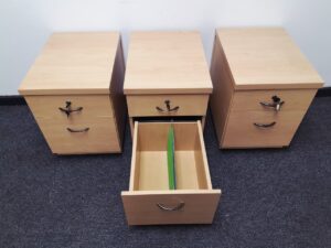Maple Mobile Pedestal