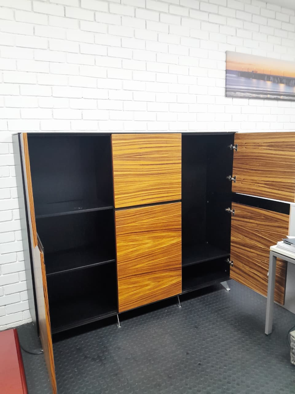 Novara Cabinet 6 Doors 1560mmH x 1850mm x 430mmD - Image 6