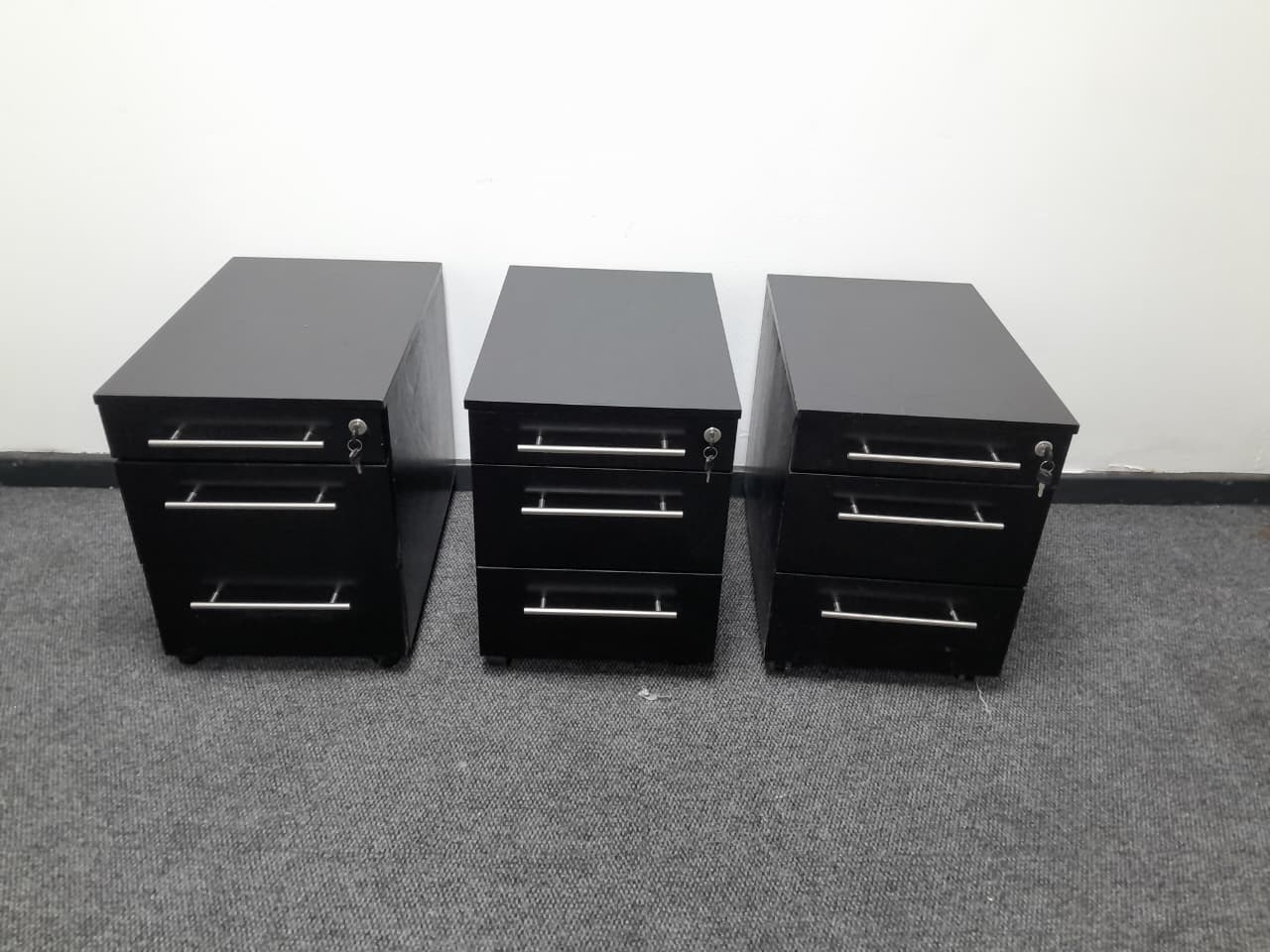 Black Mobile Pedestal