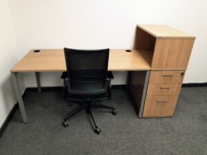 Harvad Cherry Desk 1900mm x 7500mm