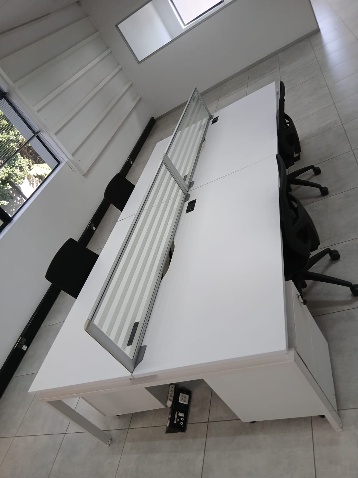 White 4 Way Cluster Desk 3200mm x 1600mm - Image 3