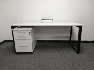 American Desk 1600mm x 750mm