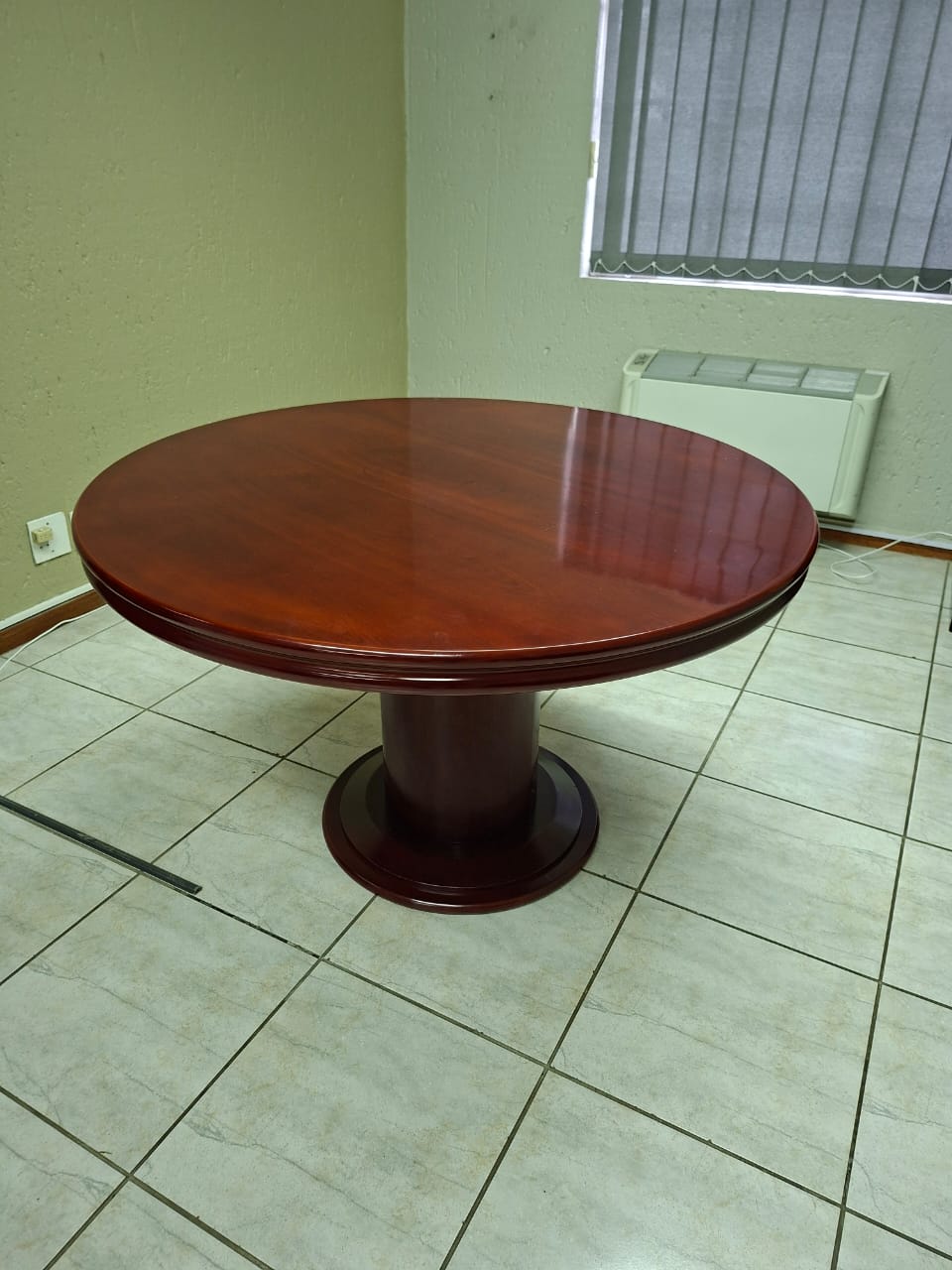 Summit Round Table 1200mm - Image 2