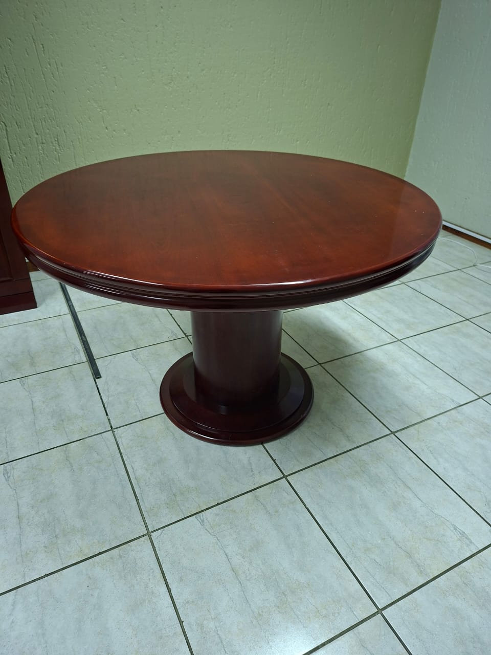 Summit Round Table 1200mm - Image 3
